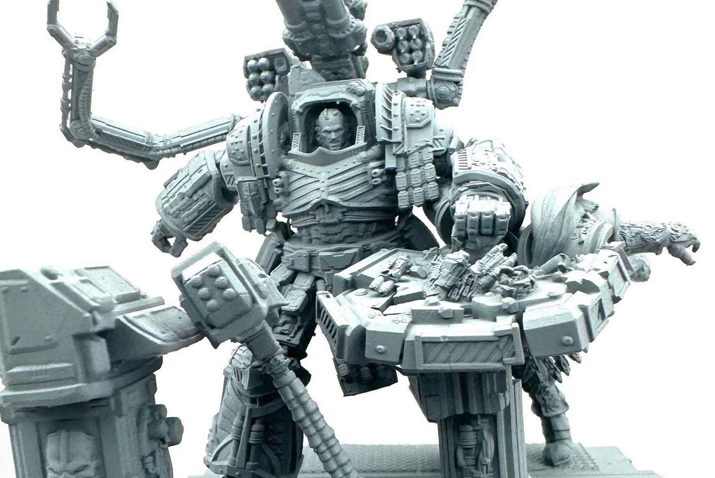 Primarch Perturabo of the Iron Warriors in full battle armour smashing Fulgrim's face