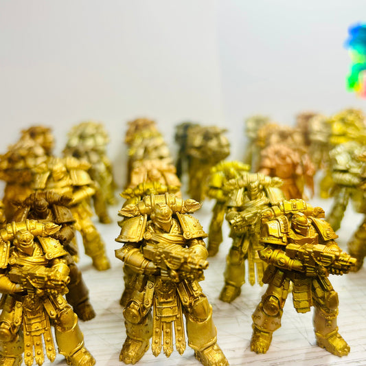 A guide and review to painting warhammer, D&D and other table top miniatures with gold paints from Vallejo, Citadel, Turbo Dorks and more. 
