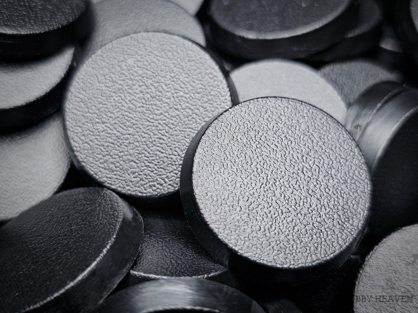 25mm Round Plain Plastic Bases
