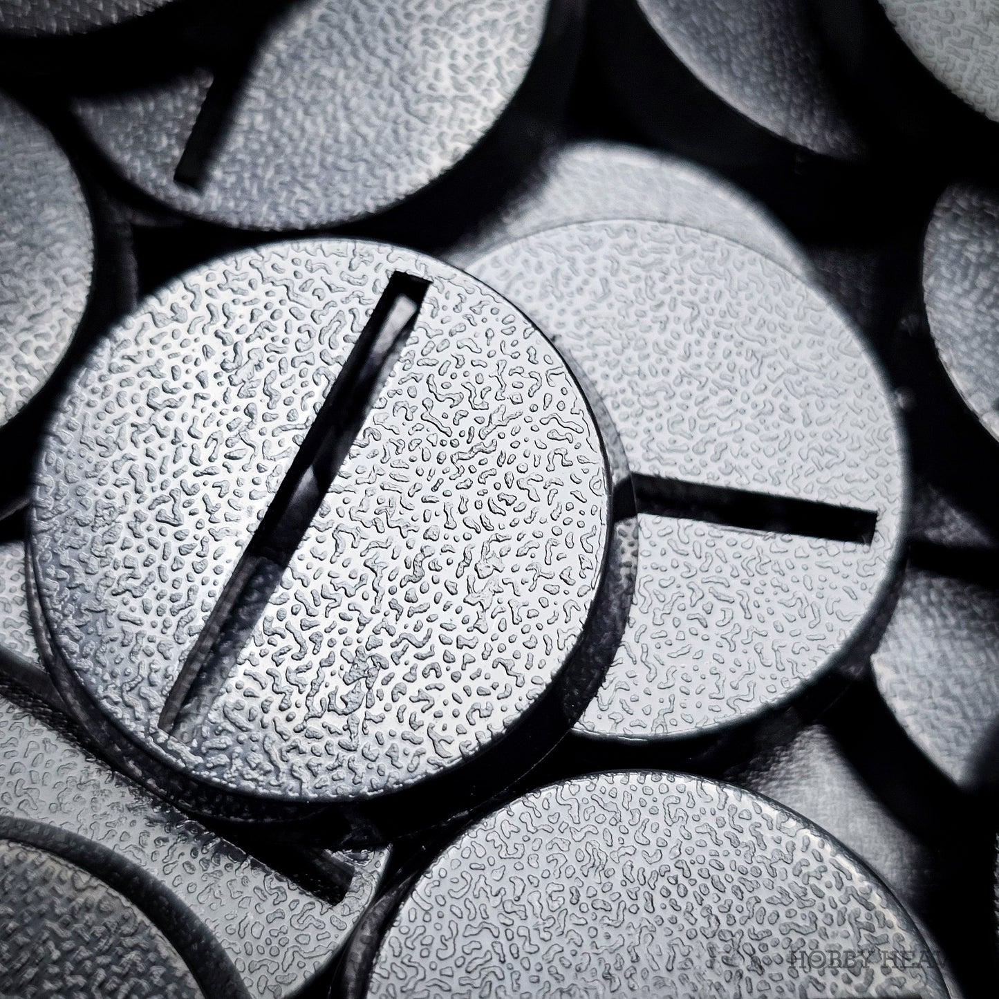 25mm Round Slotted Bases for Wargaming Miniatures | Durable Plastic | Compatible with Popular Tabletop Games