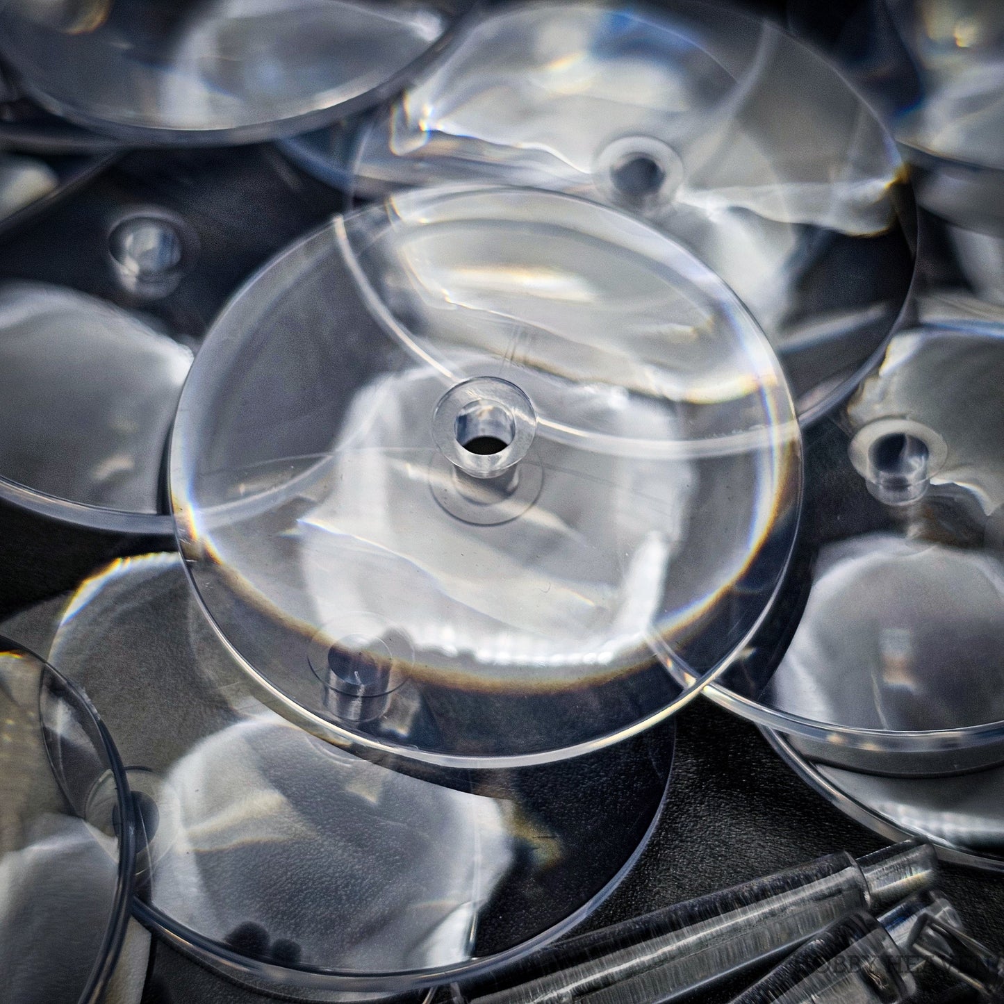 32mm Round Flying Clear Plastic Base