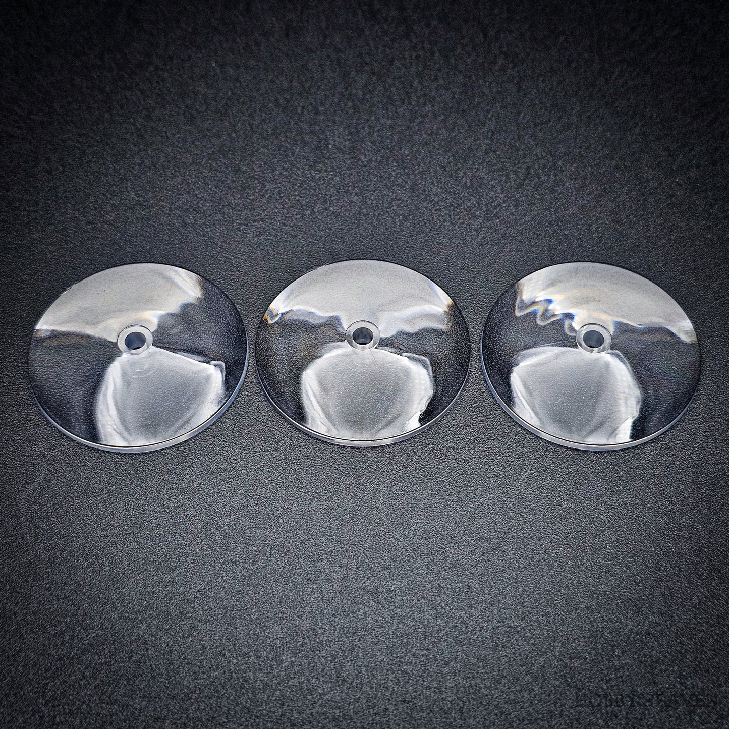 32mm Round Flying Clear Plastic Base