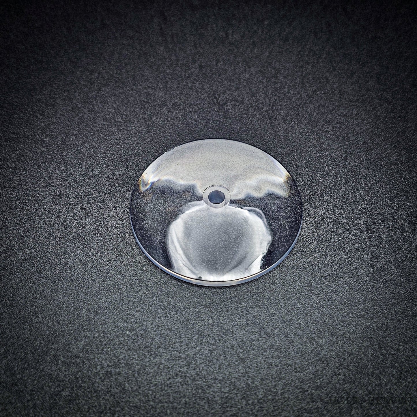 32mm Round Flying Clear Plastic Base