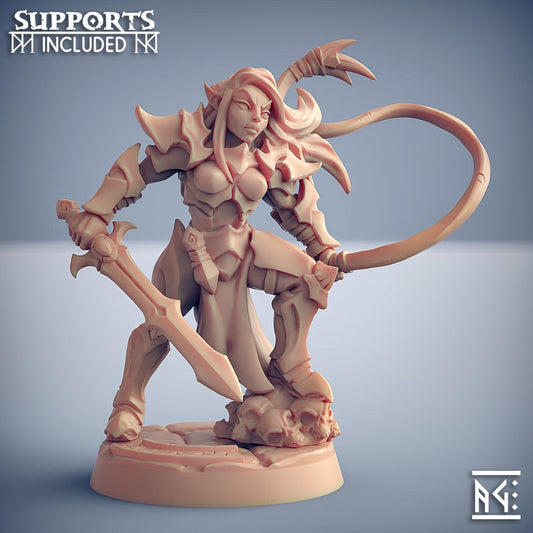 Inquisitor C | Ashen Alfar Inquisitors | Fantasy D&D Miniature | Artisan Guild